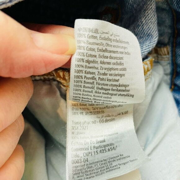 Cotton-On Denim Shorts Womens 6 Light Blue Wash Cotton Chewed Hem Distressed - Picture 4 of 8